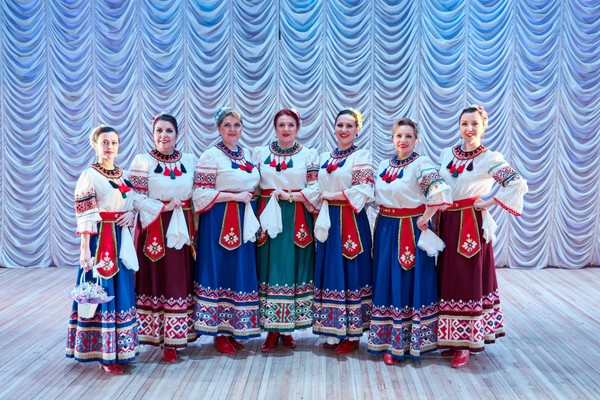 Концерт «Весенние песни культурной столицы» НВА «Хорошие девчата»