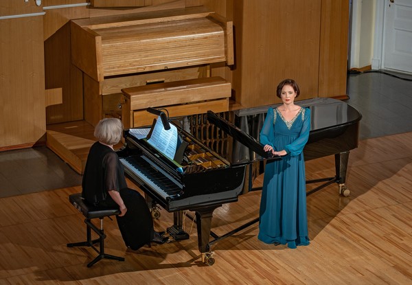 Яна Егиазарян. Песни любви