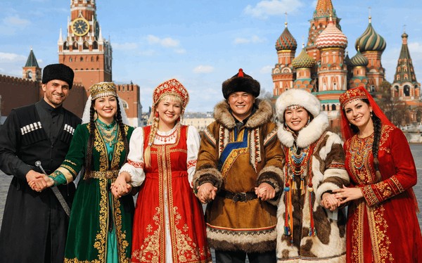 Вечер народных традиций «Многоцветие России: код единства»