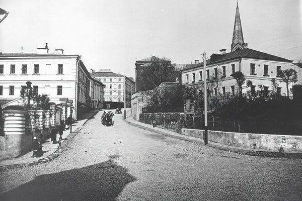 Экскурсия: «Вавилонский дух» на Ивановской горке