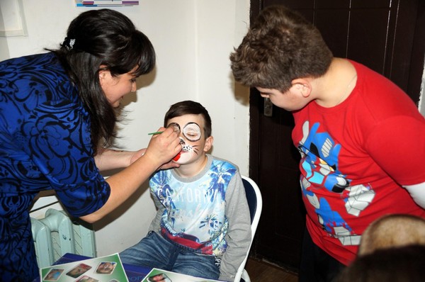 Волшебная гримёрка «Кисть перевоплощений»