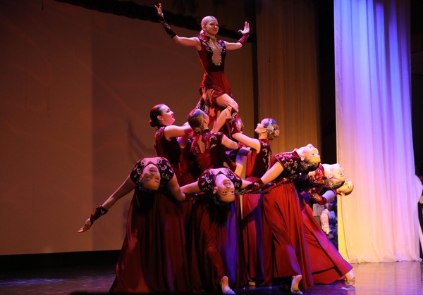 Отчётный концерт коллектива эстрадно-спортивного танца «Синеглазки»: «Единое целое»