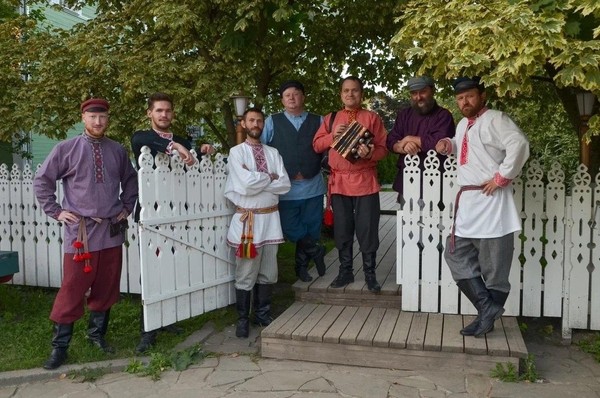 «Сказки под балалайку» расскажут ансамбли «Лагвица» и «Оглобля» в «Книжном экспрессе»