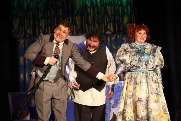 Спектакль «К барьеру?!»