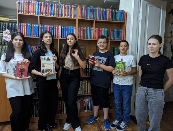 Литературно-музыкальная гостиная «Единство в нас!»