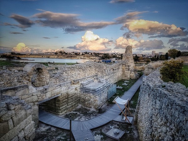 Обзорная экскурсия «Херсонес – музей под открытым небом»