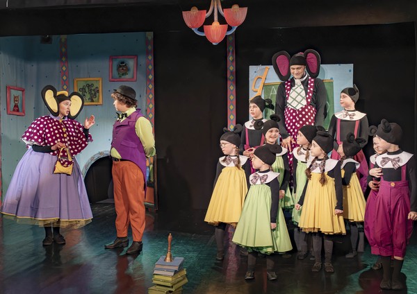 Слонёнок пошёл учиться