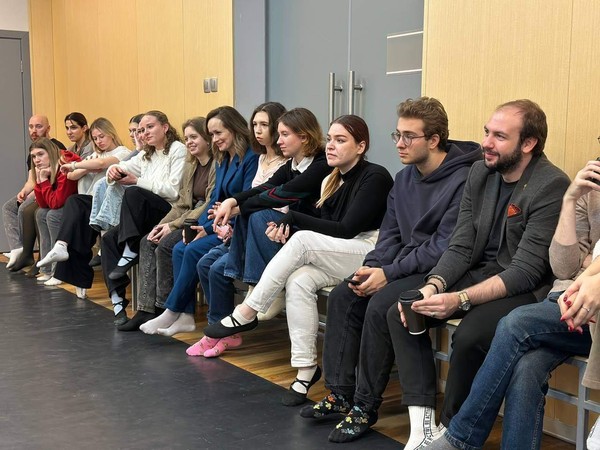 Спектакль «Алиса в Стране чудес»