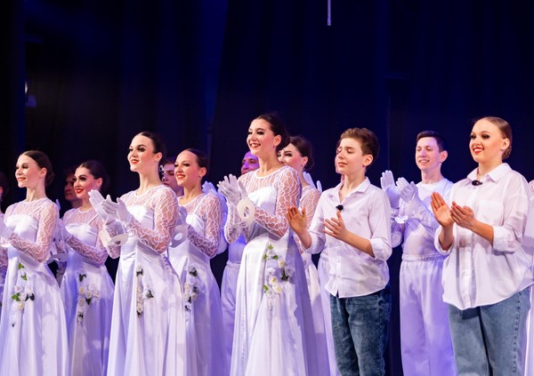 Концертная программа «Мы выбираем любовь»