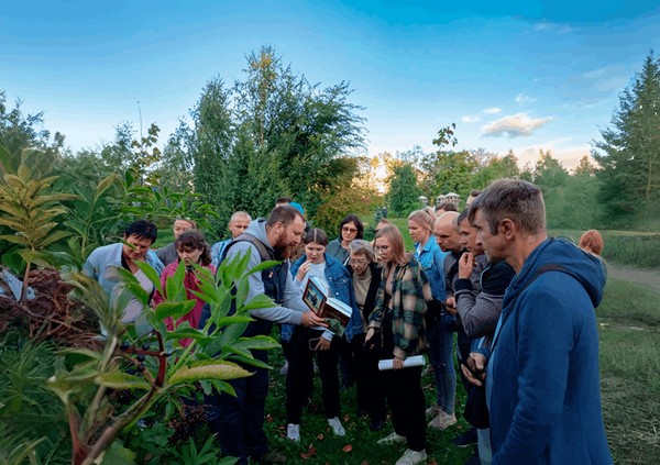 Экскурсия «Прогулки с антикваром. Из дошедших до наших дней...»
