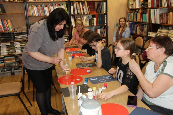 Медиабеседа «Вороные, гнедые, рыжие…»: занимательные лошадиные истории с мастер-классом