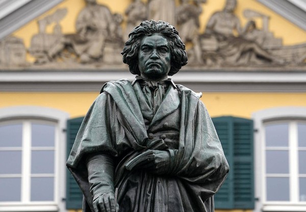 Концерт «Бетховен. Великие фортепианные сонаты: № 8, 14, 21, 23»