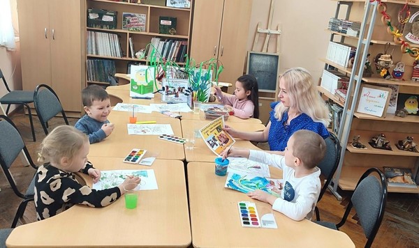 Интерактивный семейный клуб «Домовуша». Проект «Фольклорные праздники». Занятие 13