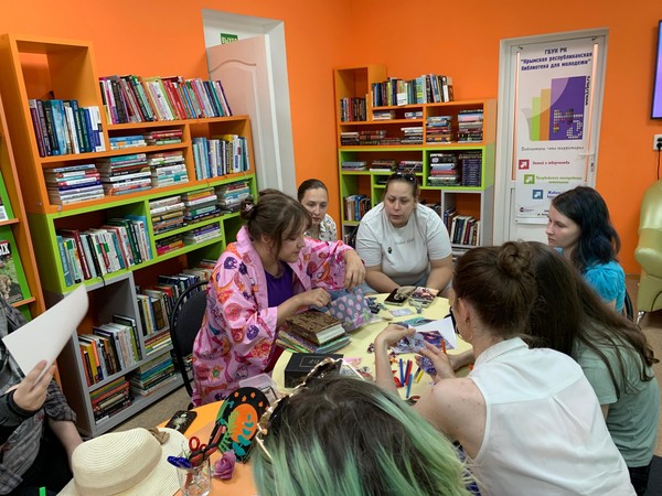 «Весенний меняльник»