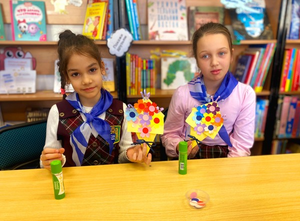 Творческая мастерская «Попугай счастья»