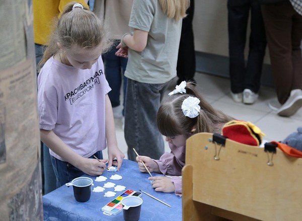 Творческая площадка «Краски единства»