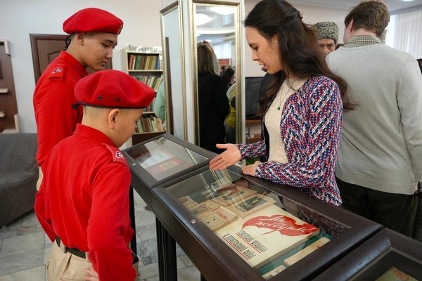 Память против забвения: выставка ко Дню памяти жертв геноцида советского народа