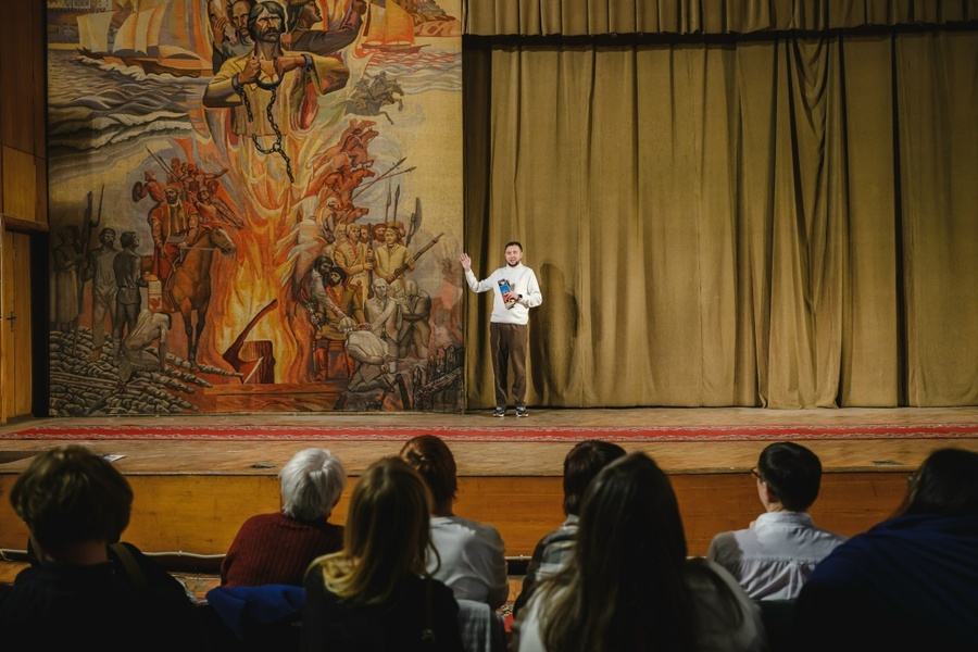 Пережить девяностый