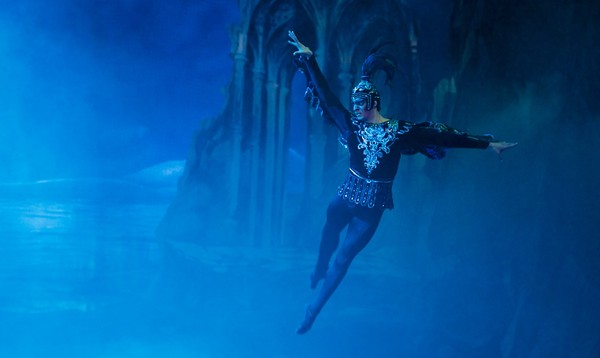 Лебединое озеро