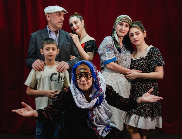 Спектакль «Вдали от жен»