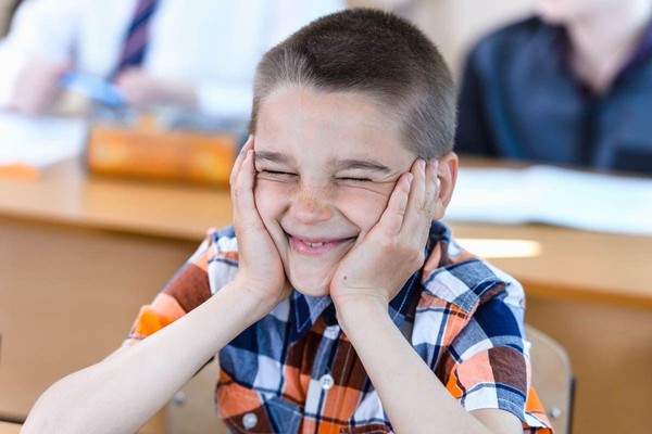 «Школьноприкольно»