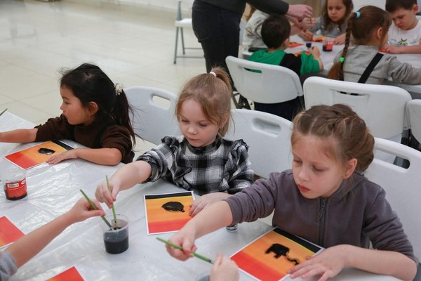 Тематический час «Такие разные птицы»