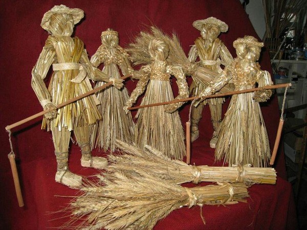 Беседа «Куклы из соломы»