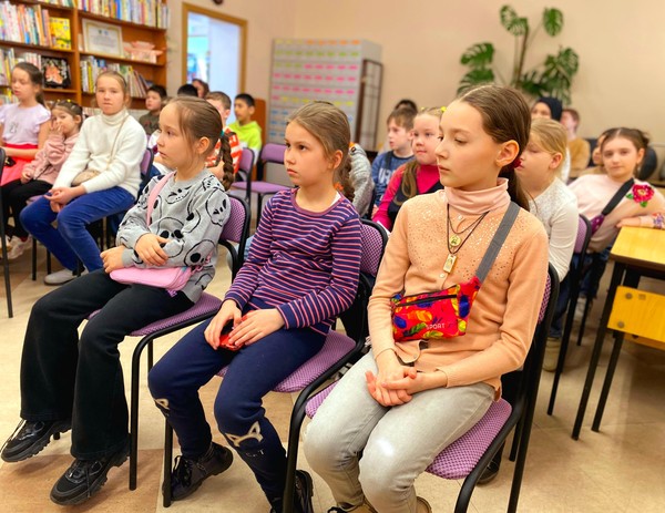 Премьера книги «Лис и Ча» Дарьи Свиридовой и Марины Башковой