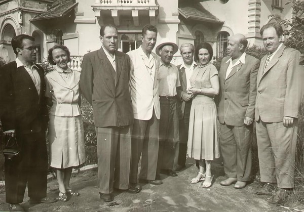 Выставка «Первопроходцы атомной энергетики»