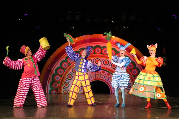 Чудо-чудное, Диво-дивное