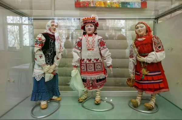Выставка «Кукла была, есть и будет»