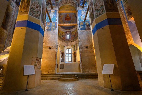 Экспозиция собора Рождества Богородицы Антониева монастыря