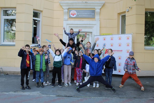 Познавательно-игровой час «Цирк зажигает огни»