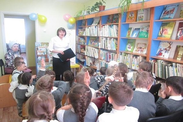 Громкие чтения «Солнечная поэзия Мошковской»