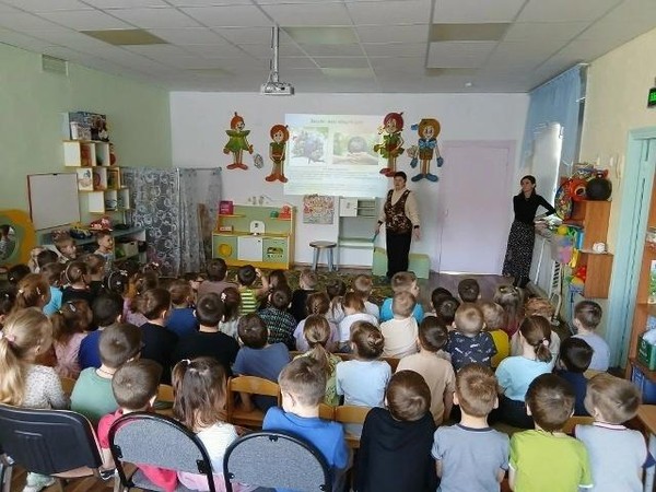 Экологический час «Лесов таинственная сень: осторожно, первоцвет!»