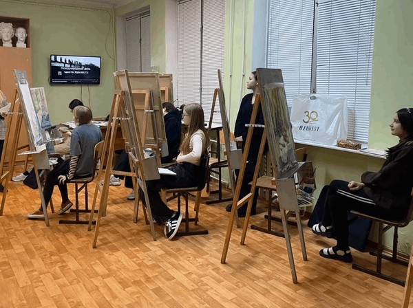 Урок-лекция «Свет и тень: история через искусство»