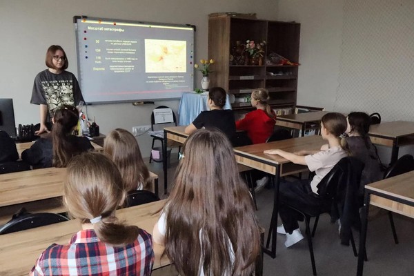 Информационный час «Чернобыль события и уроки»