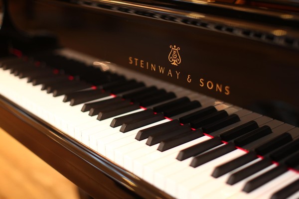 Концерт Азалии Зариповой и Святослава Липса