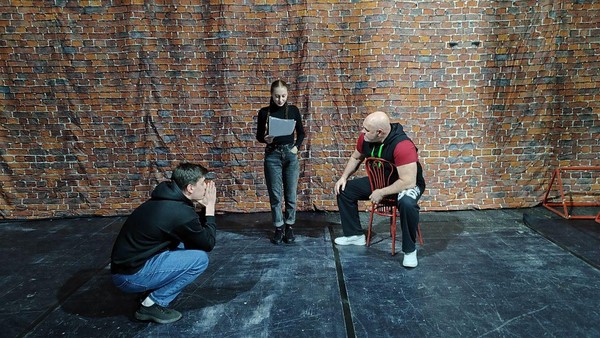 Спектакль «Говорят погибшие герои»