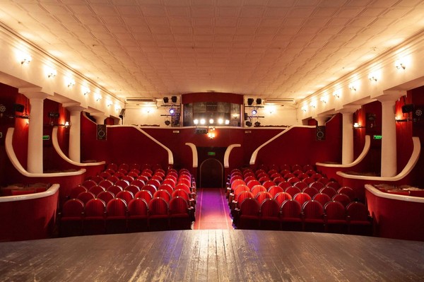 Читка пьесы «Конверт с голубым слоненком»