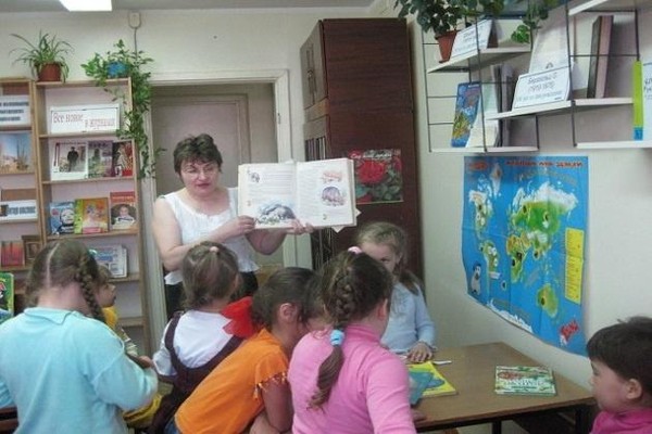 Литературный час «Морские путешествия с Виталием Коржиковым»