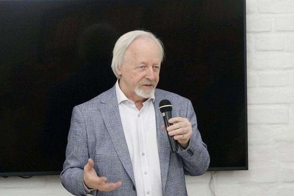 Археографическое изучение книжных коллекций в фондах публичных библиотек