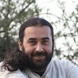 Схиархимандрит Серафим Бит-Хариби и хор монастыря тринадцати святых ассирийских отцов