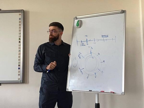 Мастер-класс «Язык кино: композиция, свет и движение камеры»