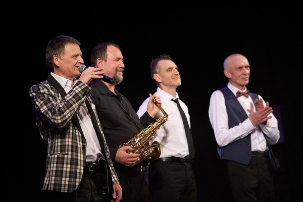 Концерт Николая Массальского и группы «Филинз»