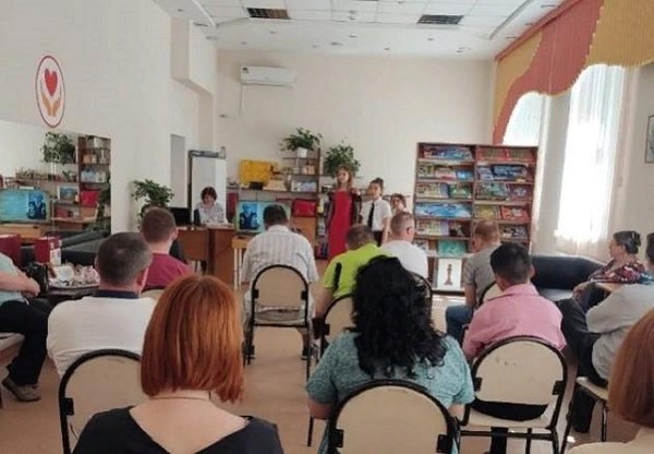 Литературно-музыкальный час «Между прошлым и будущим... »