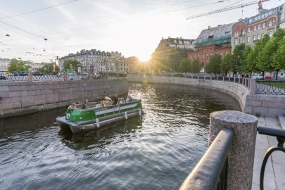 Вдоль Петроградки – водная прогулка