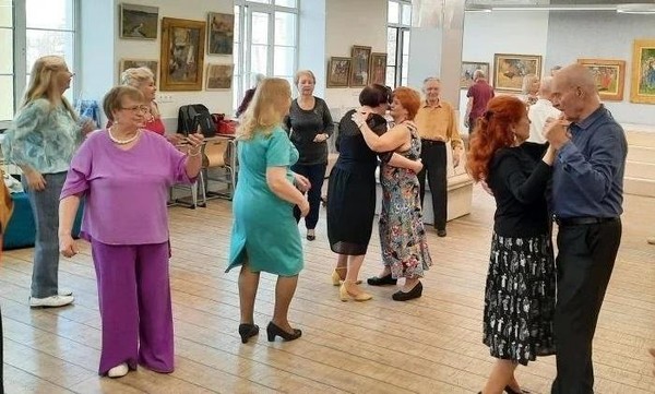 Танцевальный вечер «Весна – пора надежд и вдохновенья»