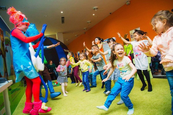 Игровая развлекательная программа «Хиханьки, да хаханьки»