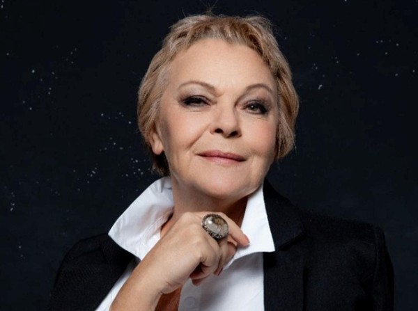 Презентация книги Елены Новоселовой «Спасти Анну Каренину»